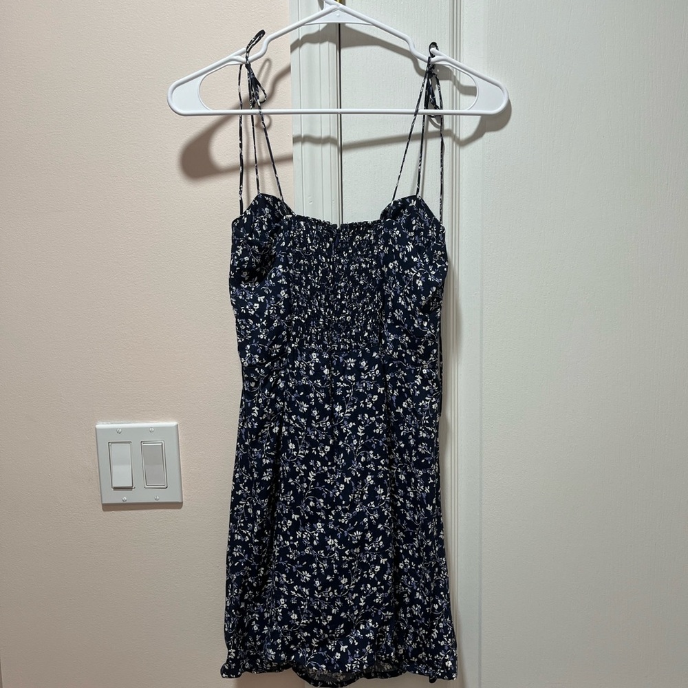 Reformation Saskia Mini Dress - Picture 4 of 9